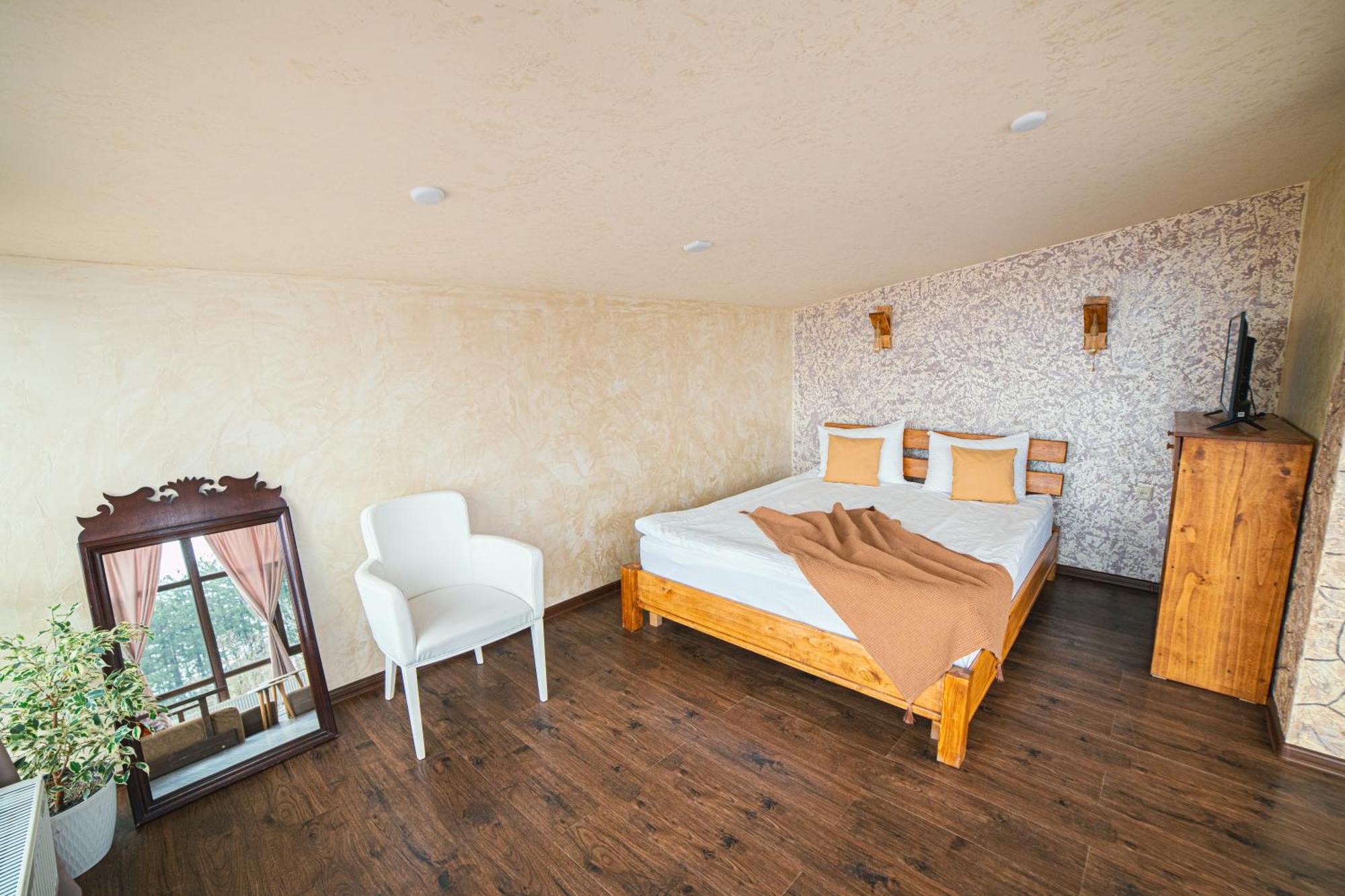 Ecolife Lodge Hotel & Restaurant 斯捷潘纳万 外观 照片